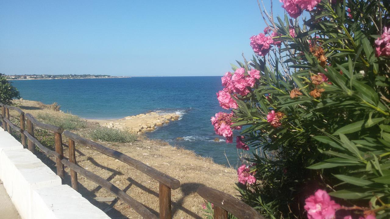 Avola Holidays Εξωτερικό φωτογραφία